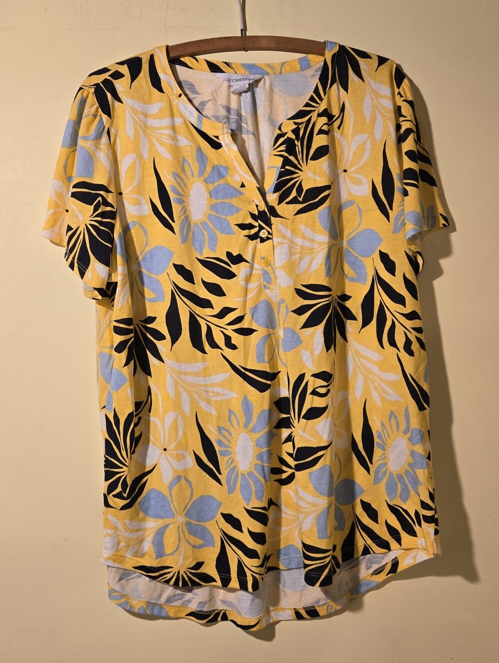 Liz Claiborne Yellow Floral Button-Front Blouse.